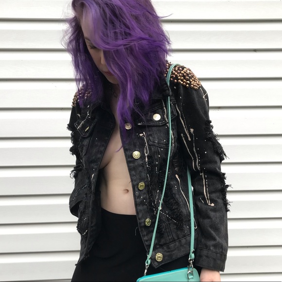 Distressed denim jacket - Picture 5 of 16